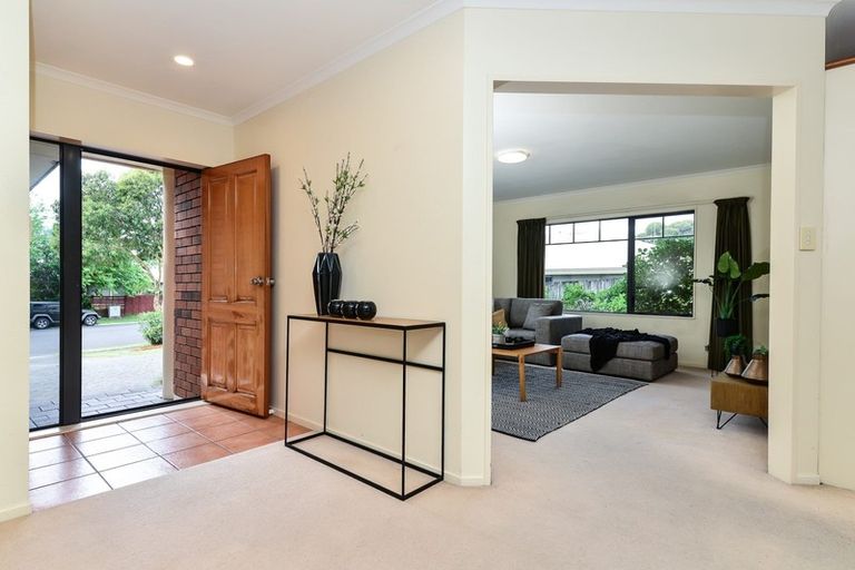 Photo of property in 4 Diomede Glade, Flagstaff, Hamilton, 3210