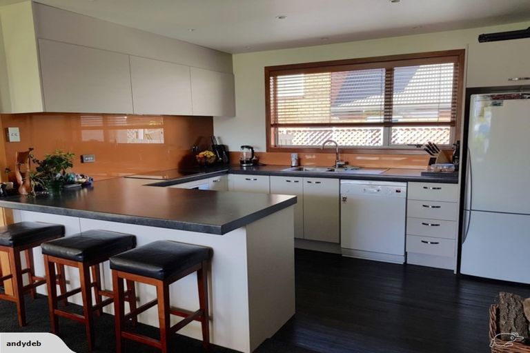 Photo of property in 126 Somerfield Street, Somerfield, Christchurch, 8024