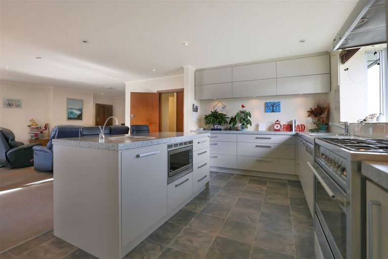 Photo of property in 1 Smitheram Street, Allenton, Ashburton, 7700