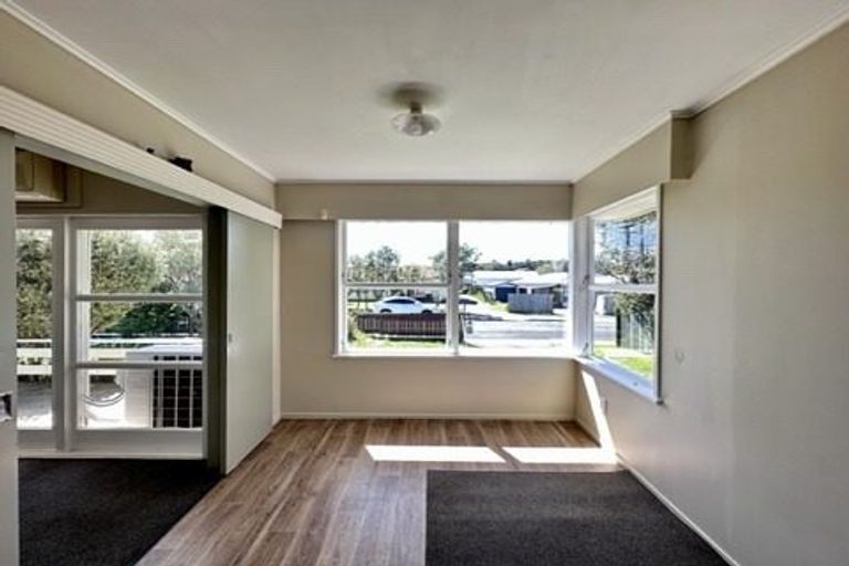 Photo of property in 44 Royston Street, Rosehill, Papakura, 2113