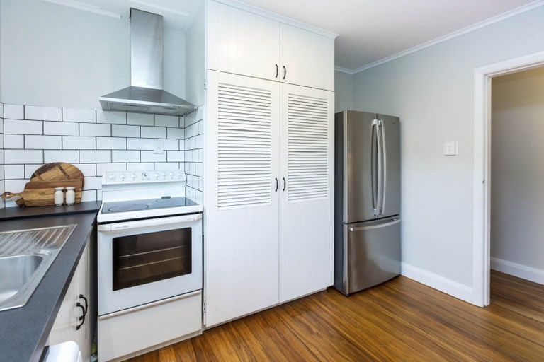 Photo of property in 3 Kashmir Avenue, Clouston Park, Upper Hutt, 5018