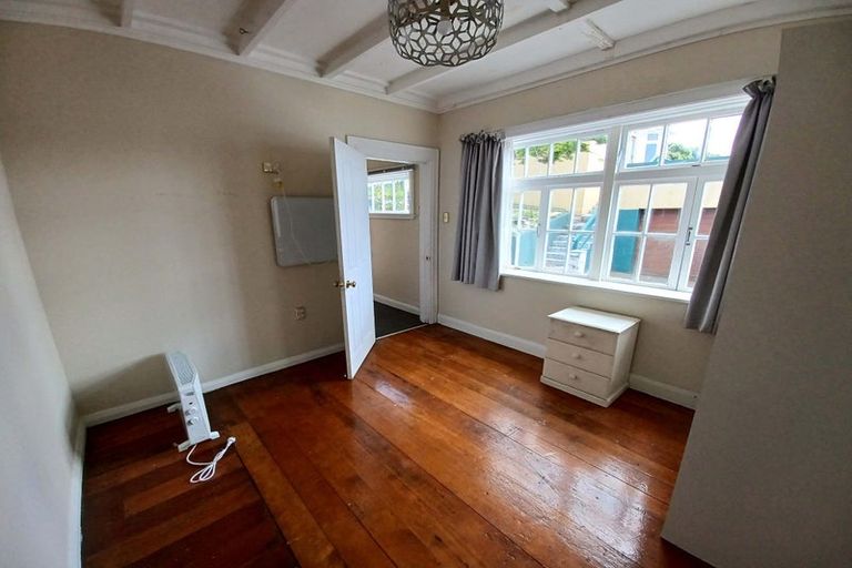 Photo of property in 1-3 Mudges Terrace, Newtown, Wellington, 6021