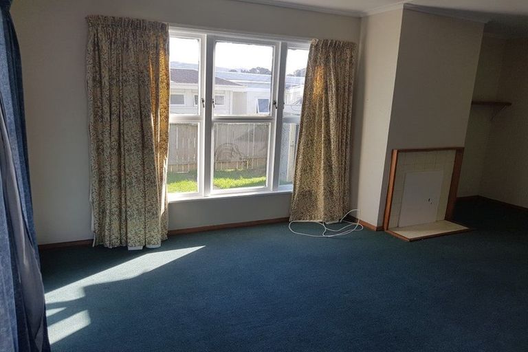 Photo of property in 5-7 Hazard Grove, Cannons Creek, Porirua, 5024
