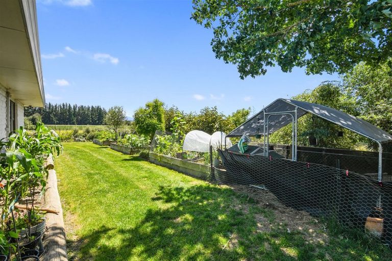 Photo of property in 28 Neudorf Road, Upper Moutere, 7175