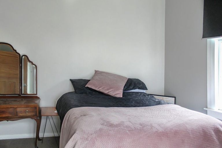 Photo of property in 19 Manson Street, Terrace End, Palmerston North, 4410