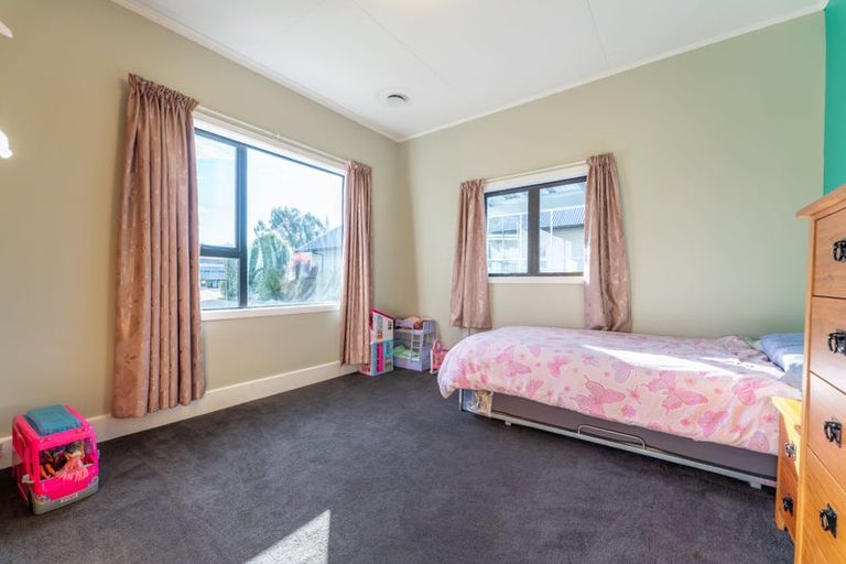 Photo of property in 18 Mckenzie Street, Geraldine, 7930