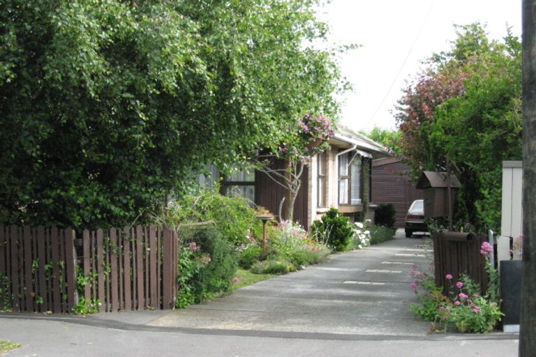 Photo of property in 16 Ravenna Street, Avonhead, Christchurch, 8042