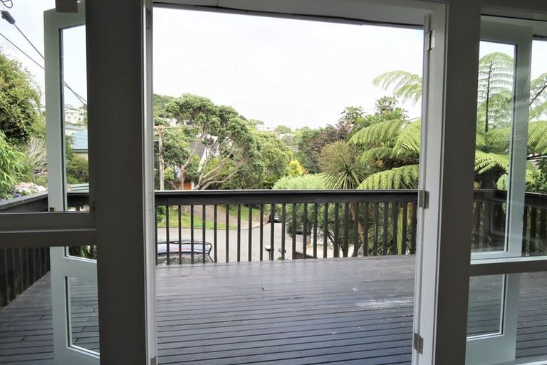 Photo of property in 9 Ardross Avenue, Khandallah, Wellington, 6035