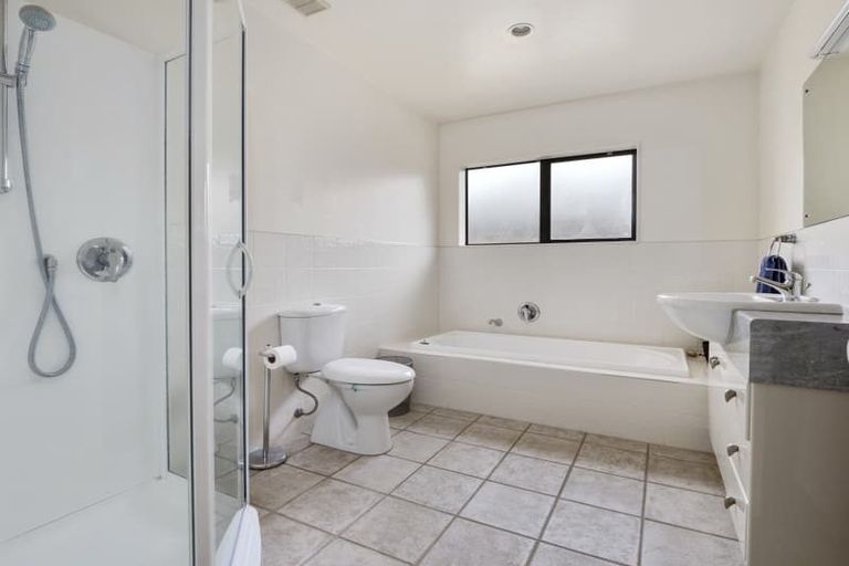 Photo of property in 92 Albany Highway, Greenhithe, Auckland, 0632