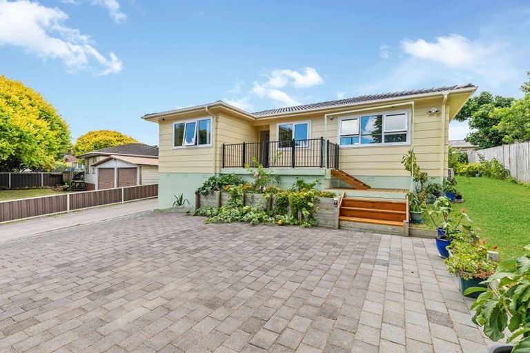 Photo of property in 4 Galilee Avenue, Red Hill, Papakura, 2110