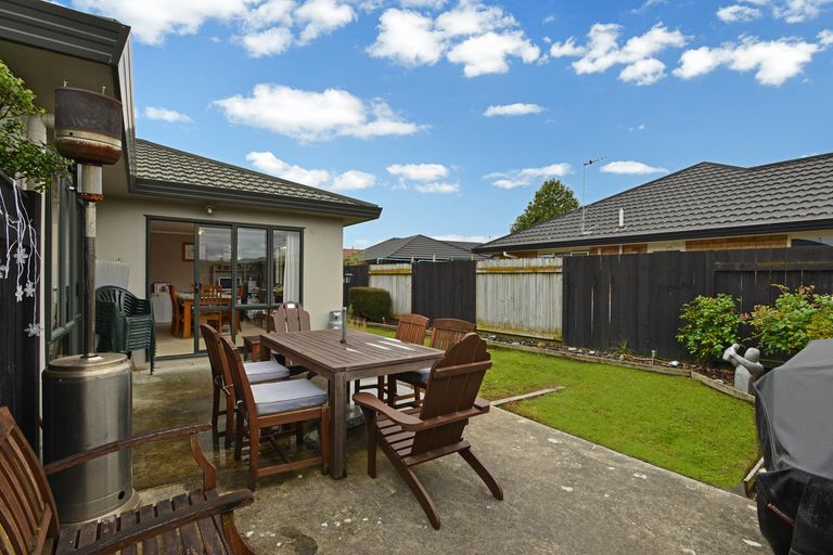 Photo of property in 28 Meridian Grove, Kelvin Grove, Palmerston North, 4414