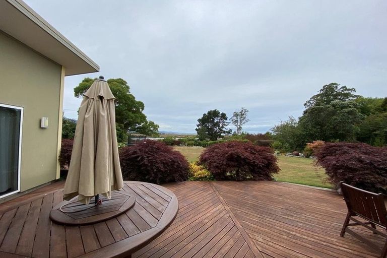 Photo of property in 12 Poplar Lane, Collingwood, 7073