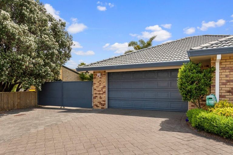 Photo of property in 16 Palm Beach Boulevard, Papamoa Beach, Papamoa, 3118