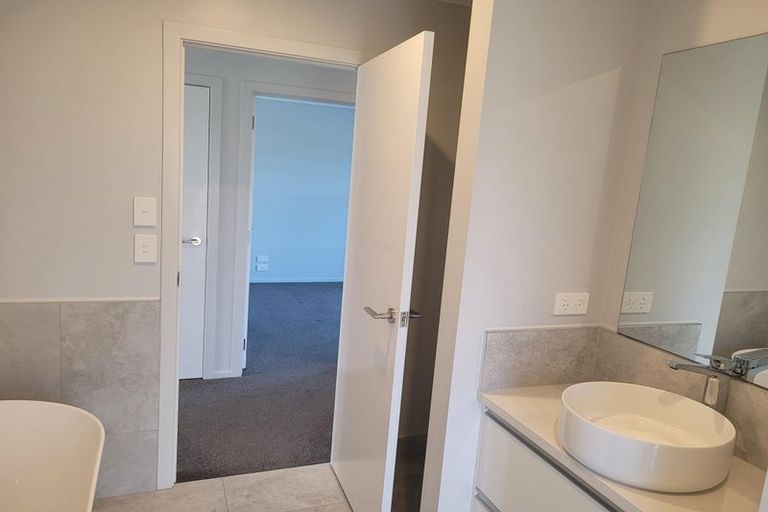 Photo of property in 12 Kanuka Avenue, Owhata, Rotorua, 3010