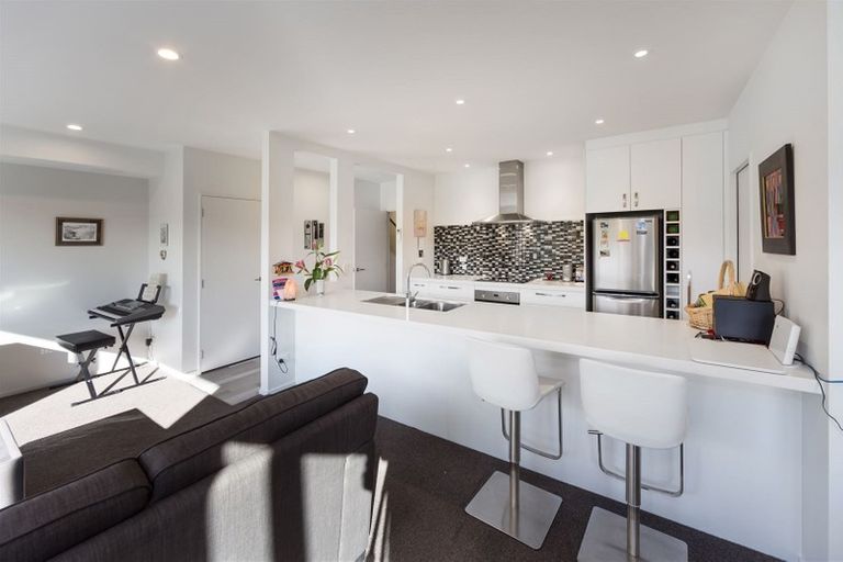 Photo of property in 15 Seager Lane, Hillmorton, Christchurch, 8024