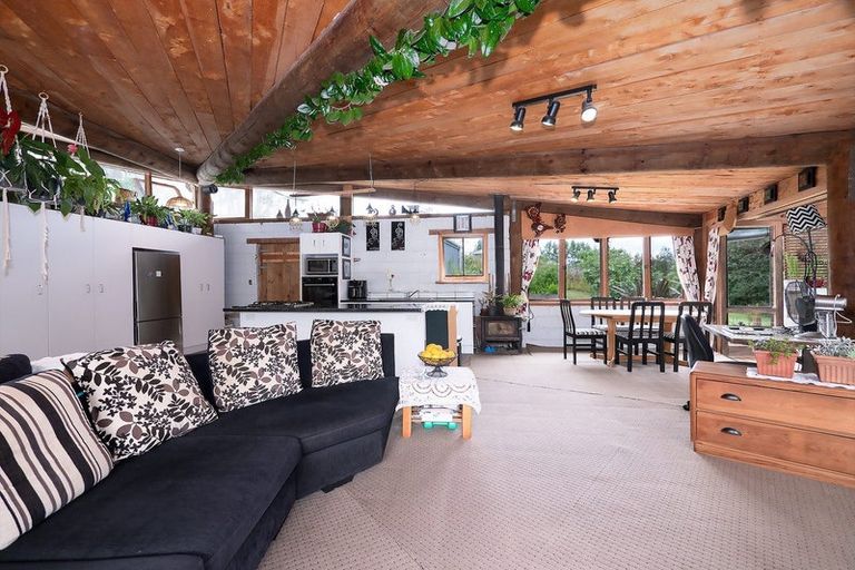 Photo of property in 121b Waimate North Road, Kerikeri, 0293