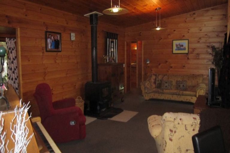 Photo of property in 88 Clifton Road, Kaiata, Greymouth, 7805