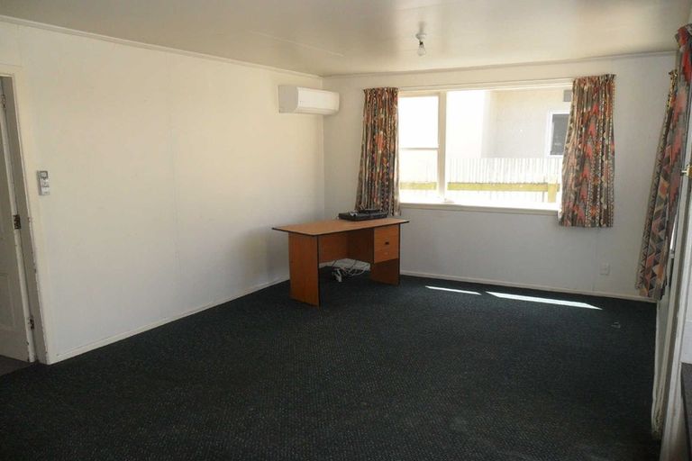 Photo of property in 27 Hyde Street, North Dunedin, Dunedin, 9016