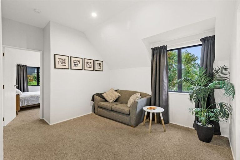 Photo of property in 2/33 Waipa Street, Birkenhead, Auckland, 0626