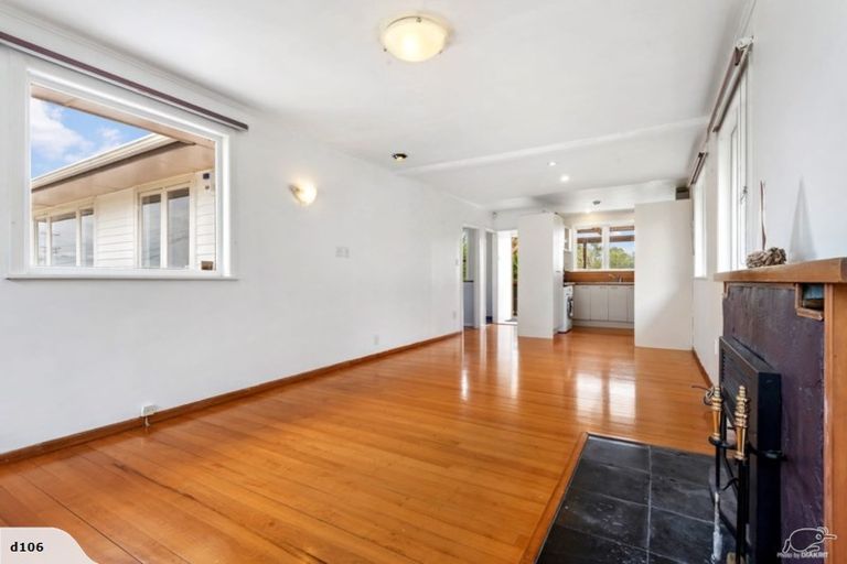Photo of property in 39 Chorley Avenue, Massey, Auckland, 0614