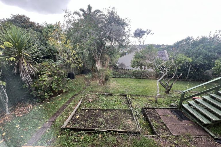 Photo of property in 19 Sartors Avenue, Northcross, Auckland, 0630