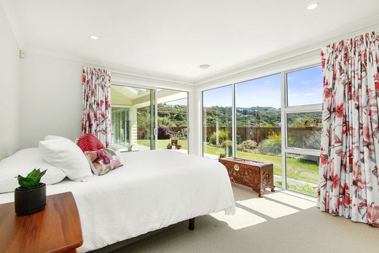 Photo of property in 206 Navigation Drive, Whitby, Porirua, 5024