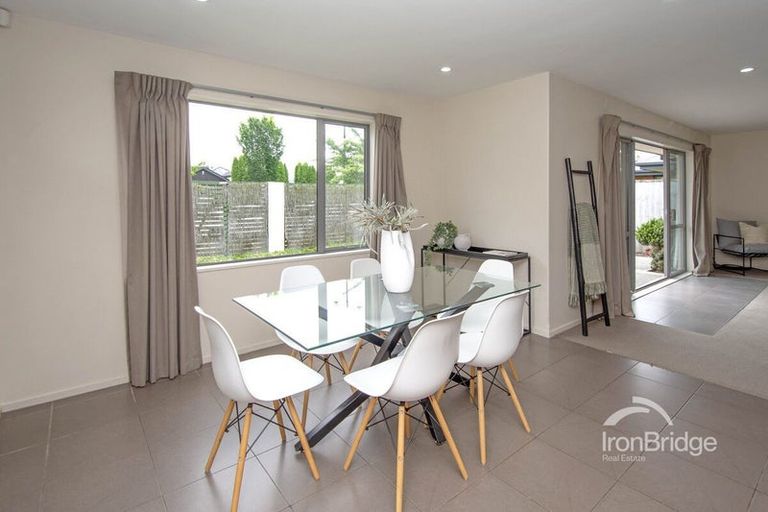 Photo of property in 14 Charente Way, Yaldhurst, Christchurch, 8042