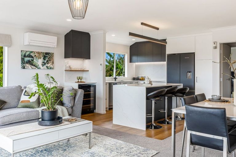 Photo of property in 79a Wharf Road, Te Atatu Peninsula, Auckland, 0610