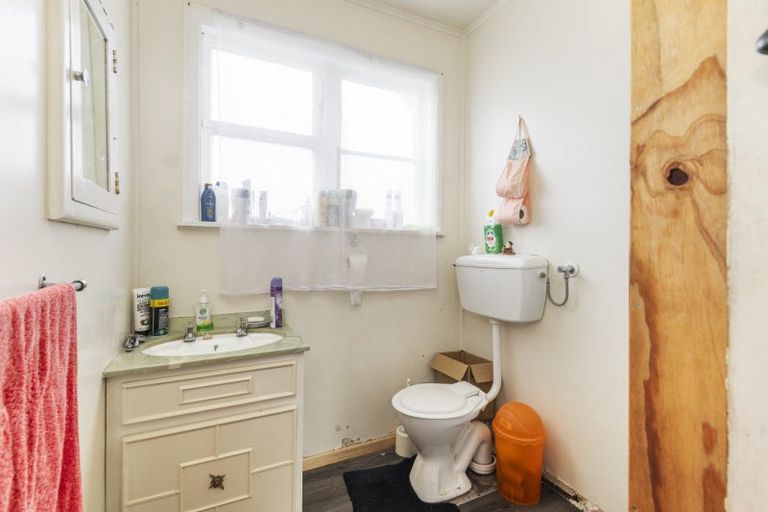 Photo of property in 43 Fox Street, Woodville, 4920