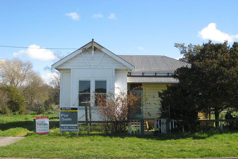 Photo of property in 7 Waitere Street, Marton, 4710