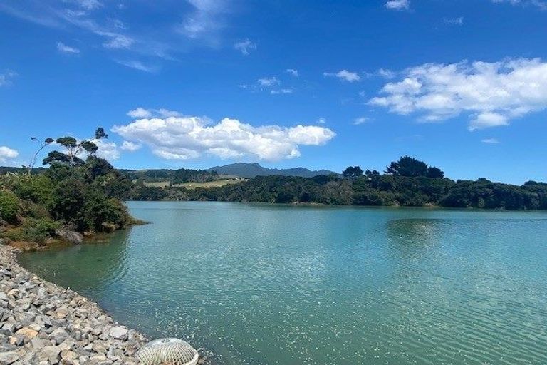 Photo of property in 33 Omahina Street, Raglan, 3225