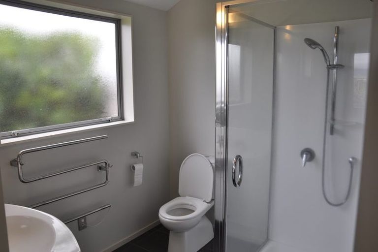 Photo of property in 51 Tennyson Avenue, Kelvin Grove, Palmerston North, 4414