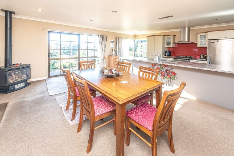 Photo of property in 83 Parkes Avenue, Saint Johns Hill, Whanganui, 4501