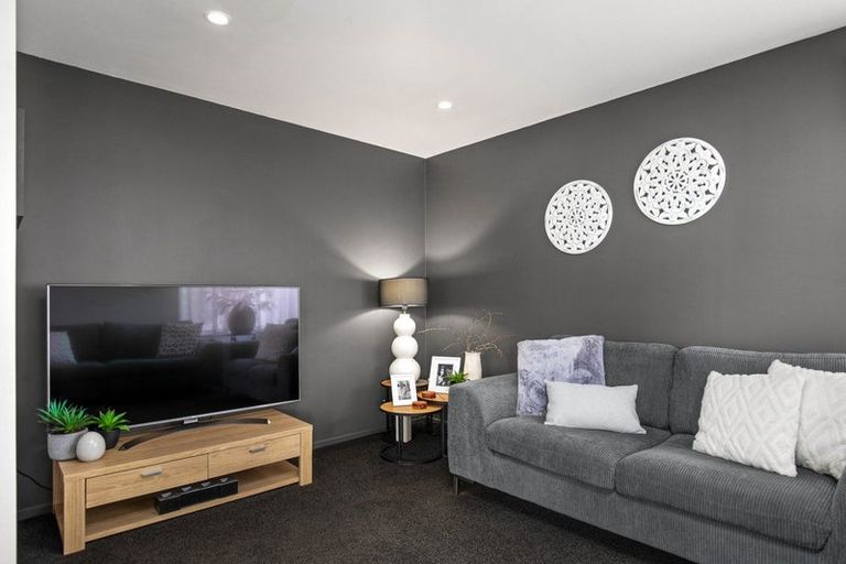 Photo of property in 22 Clutha Street, Alexandra, 9320