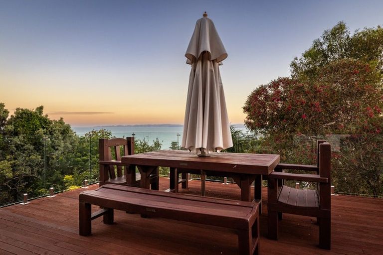 Photo of property in 117 Priestley Terrace, Bluff Hill, Napier, 4110