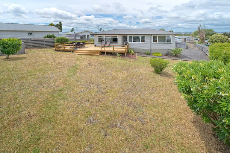 Photo of property in 4 Capella Place, Manurewa, Auckland, 2102