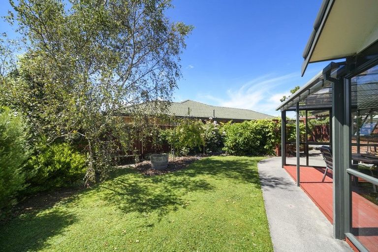 Photo of property in 97 Summerhill Drive, Fitzherbert, Palmerston North, 4410