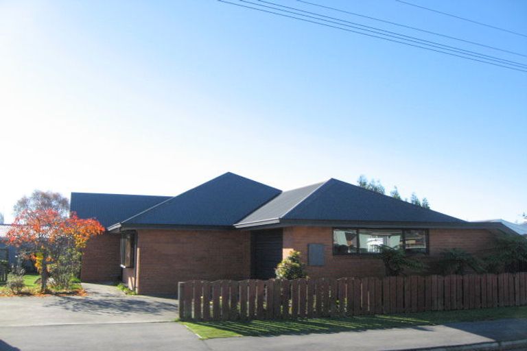 Photo of property in 37 Richill Street, Belfast, Christchurch, 8051