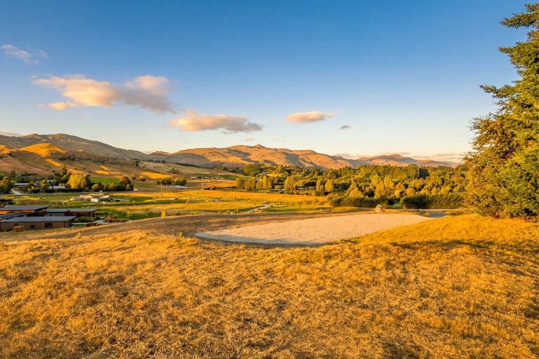 Photo of property in 26 Fitzpatrick Road, Dalefield, Queenstown, 9371