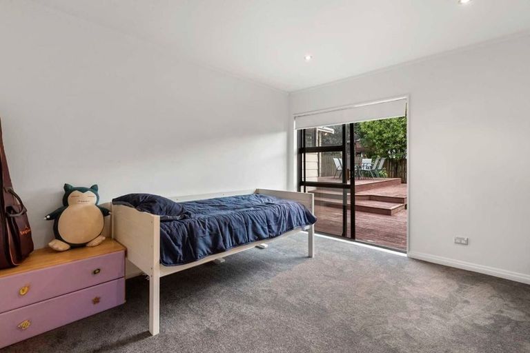 Photo of property in 29 Kennedy Avenue, Forrest Hill, Auckland, 0620