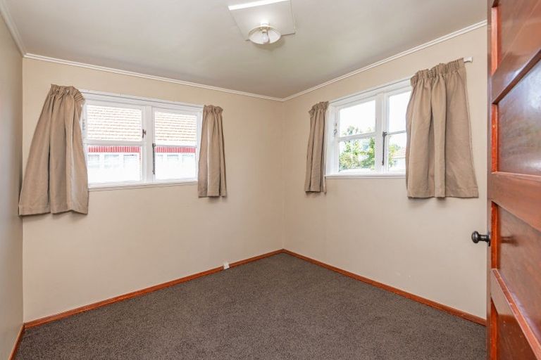 Photo of property in 33 Rangiora Avenue, Roslyn, Palmerston North, 4414