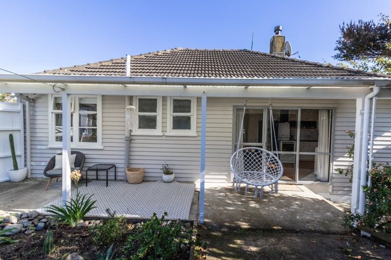 Photo of property in 62 Dimock Street, Titahi Bay, Porirua, 5022