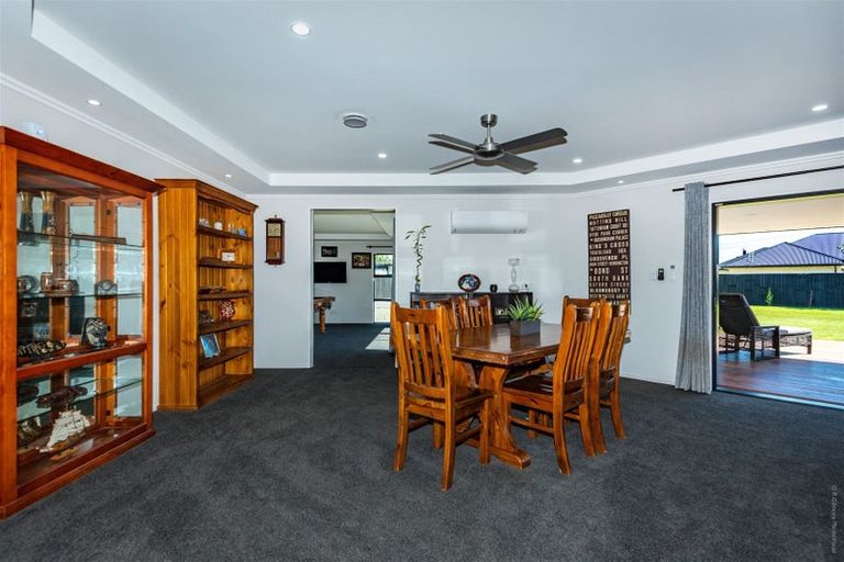 Photo of property in 62 Kingsdowne Drive, West Melton, 7618