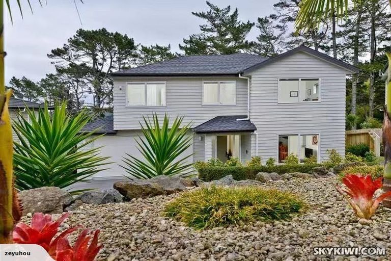 Photo of property in 113 Laurel Oak Drive, Schnapper Rock, Auckland, 0632
