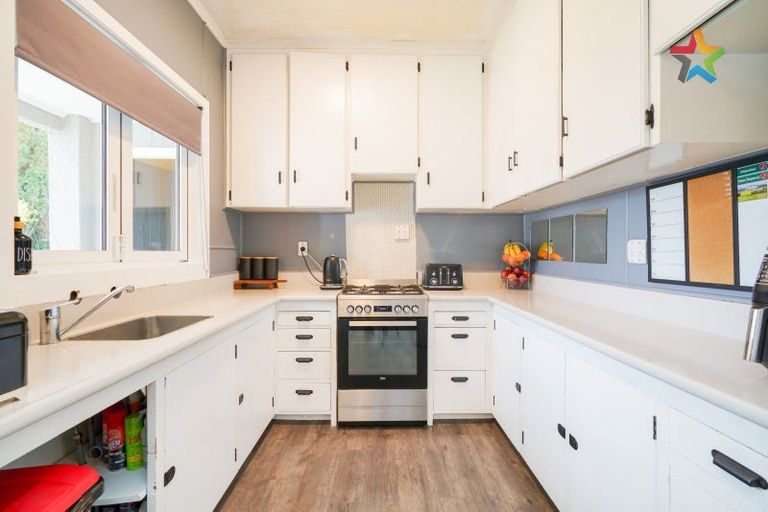 Photo of property in 56 Queen Street, Otautau, 9610