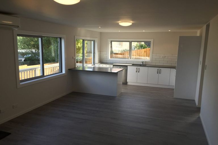 Photo of property in 1/54 Carlisle Road, Browns Bay, Auckland, 0630