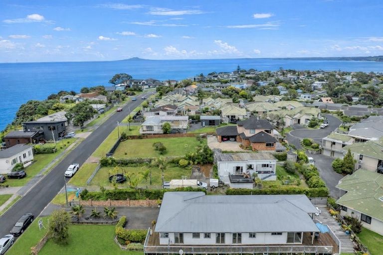 Photo of property in 86 Tiri Road, Tindalls Beach, Whangaparaoa, 0930