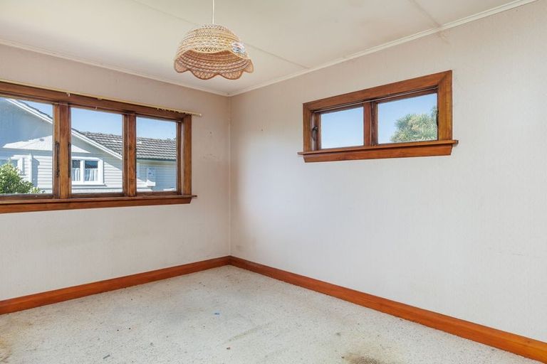 Photo of property in 17 Edward Street, Waimate, 7924