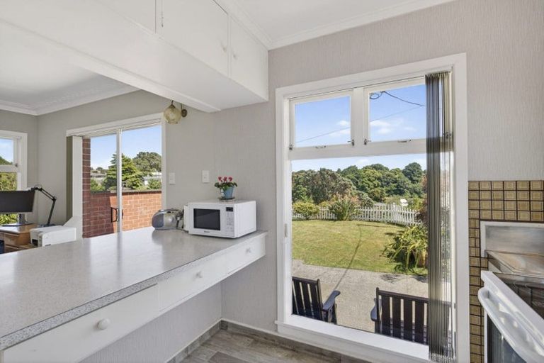 Photo of property in 12 Junction Street, Welbourn, New Plymouth, 4310