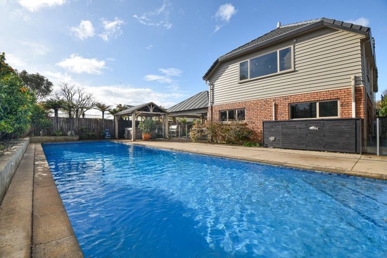 Photo of property in 8 Janet Place, Lynmore, Rotorua, 3010